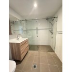Sero-Frameless Sliding Door Wall to Wall 3 Panels Set Up Shower Screen 1601-1650*2000H Sero-Frameless Sliding Door Wall to Wall 3 Panels Set Up Shower Screen 1601-1650*2000H